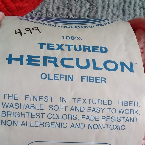 Macramé Cord/Yarn - 3 skeins- NEW-Red/Green/Pink - Picture 5 of 7